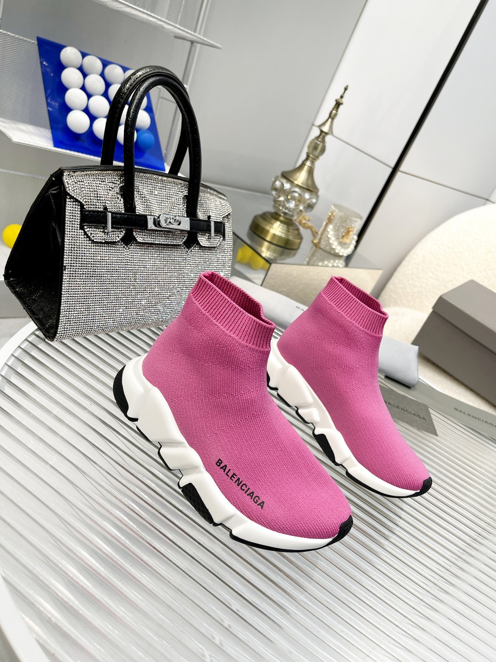 Children's shoes child